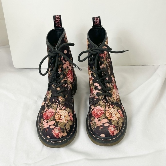 Dr. Martin's 1460 Pascal cloth lace up boots - Picture 2 of 11